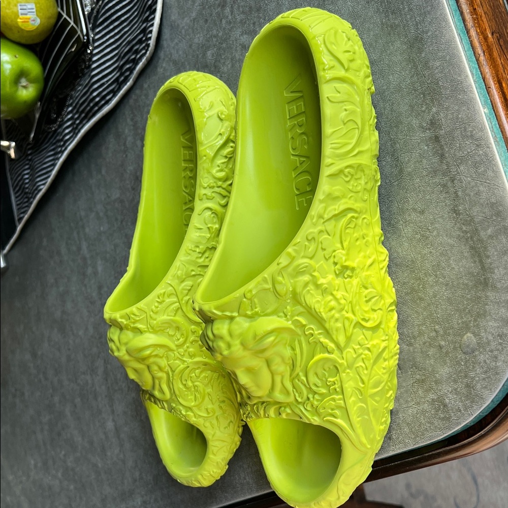 Versace Bright Yellow Medusa Embossed Slides - Picture 4 of 4